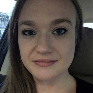 Meet your Posher, Kira